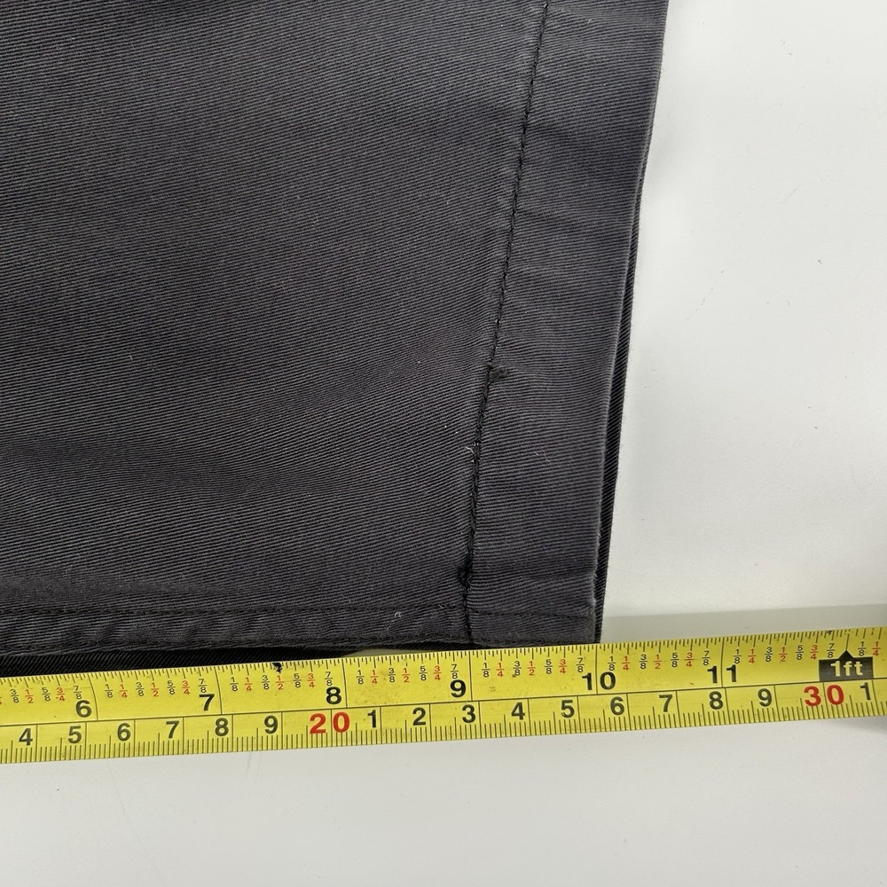 Levis Carrier Cargo Shorts Mens 46x10 Gray Utility Snap Pocket Hiking Travel NWT - Picture 13 of 13